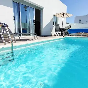 villa-la-asomada-playa-blanca.in-canary-islands.com/